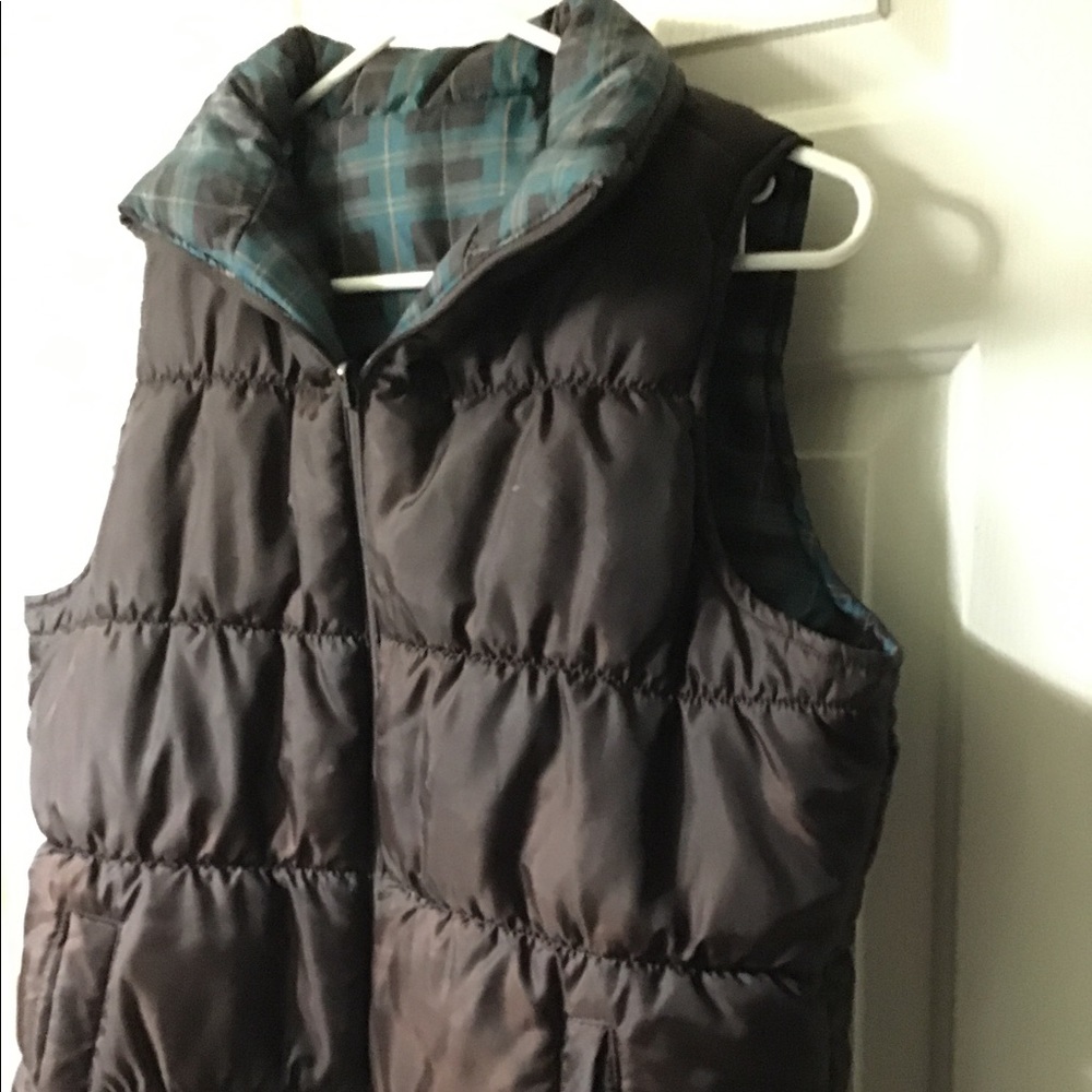 Reversible vest